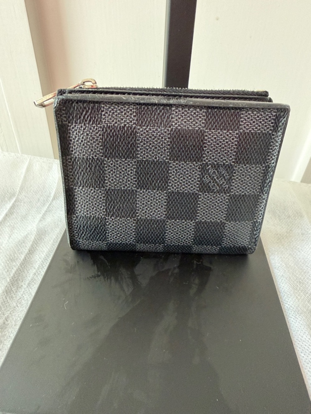 Louis Vuitton Damier Graphite Smart Wallet - Picture 3 of 7